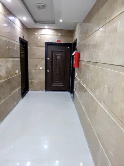 آپارتمان ۱۱۷ متری طبقه ۷ برج بهارستان رو به بلوار